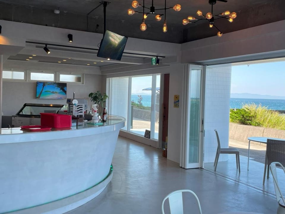 Restaurant/places to eat, View (from property/room), Breakfast