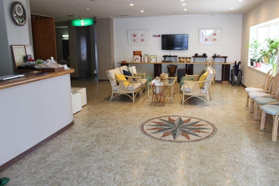 Communal lounge/ TV room, Lobby or reception