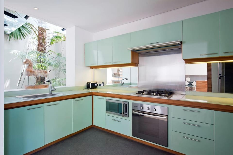 Coffee/tea facilities, Kitchen or kitchenette