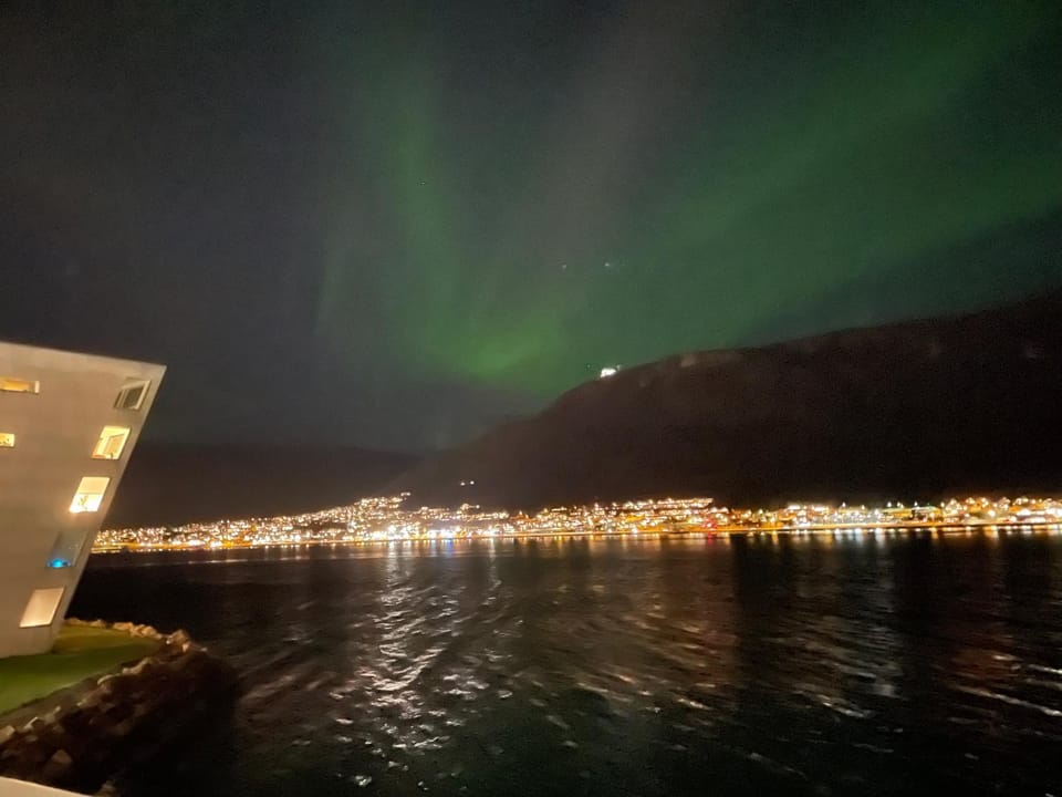 Night, Lake view, Mountain view, Sea view