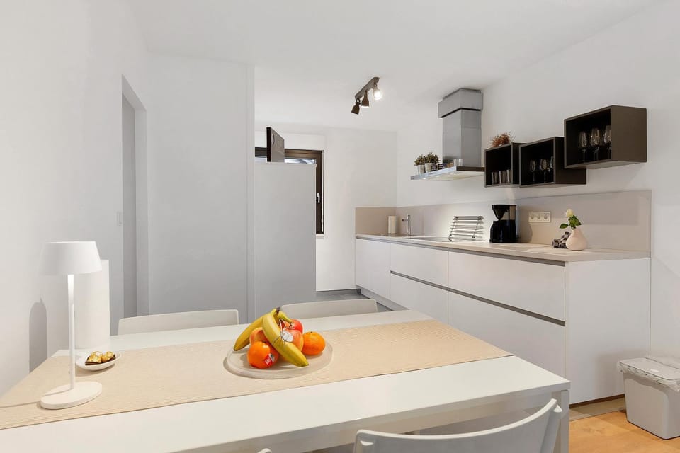 Property building, Kitchen or kitchenette, Living room