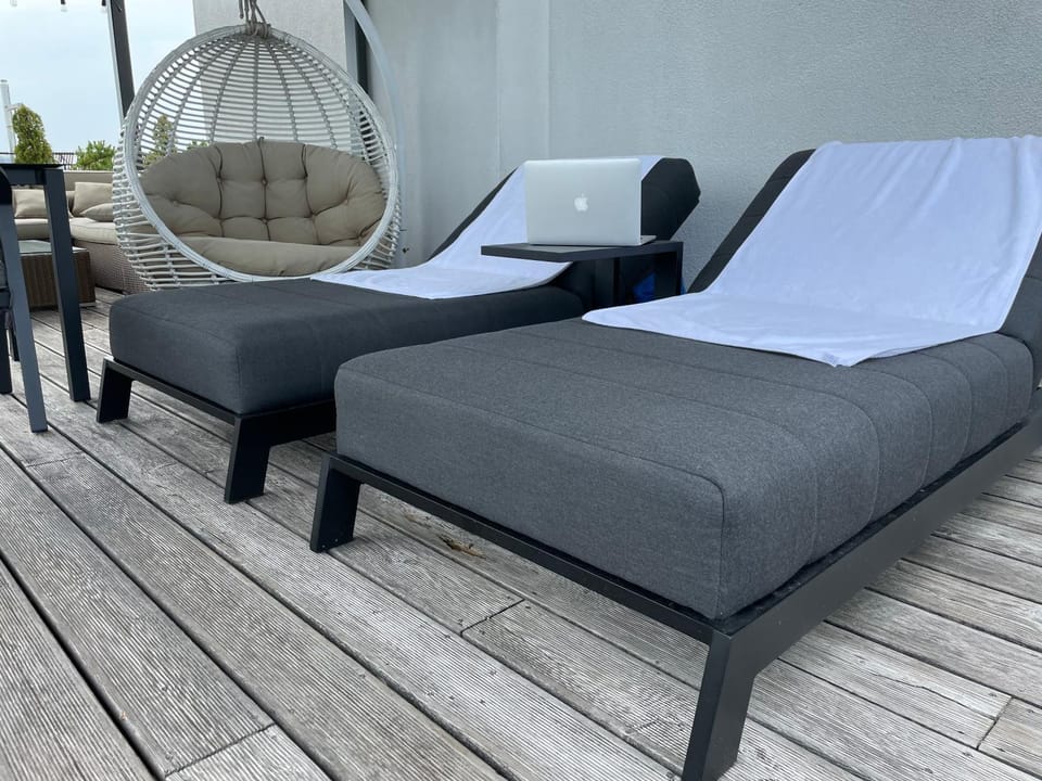 Seating area, sunbed