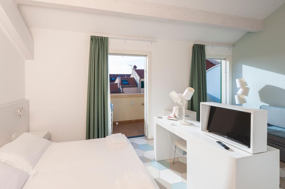 Coffee/tea facilities, Balcony/Terrace, Bedroom