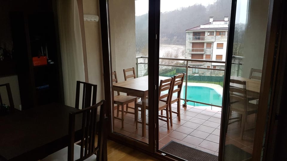 Patio, View (from property/room), Balcony/Terrace, Dining area, Pool view, Swimming pool