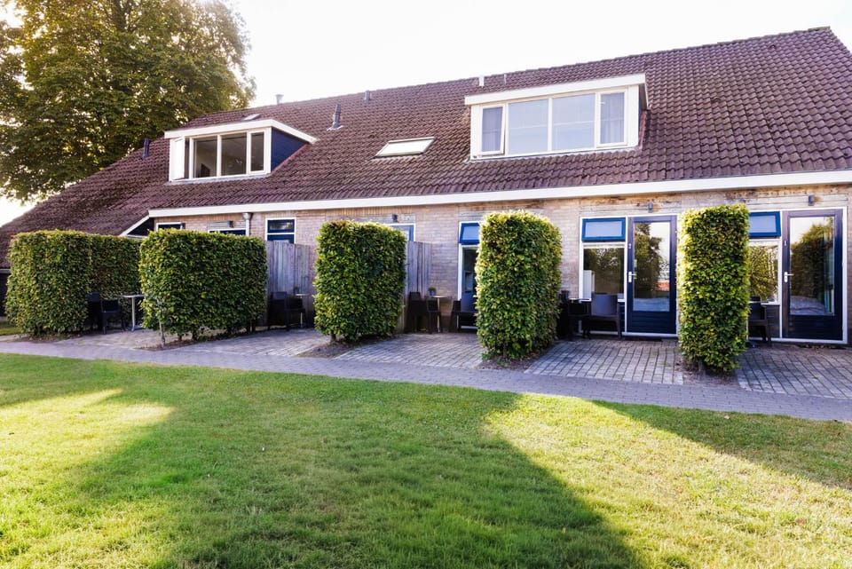 Simmerwille overnachten in de Alde Feanen Campground/ 
RV Resort in Friesland, Netherlands