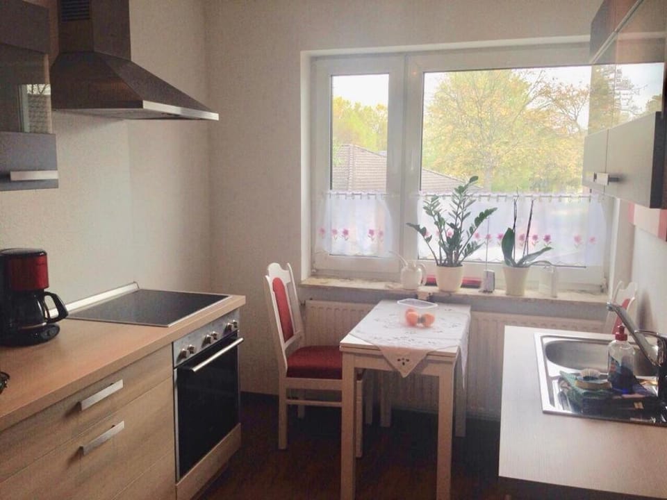 Ingrids Ferienwohnung mit Balkon in Thiede nähe See Apartment in Wolfenbüttel