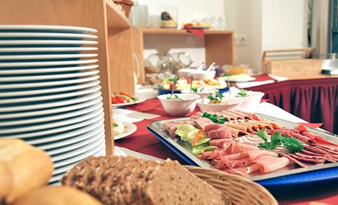 Restaurant/places to eat, Food and drinks