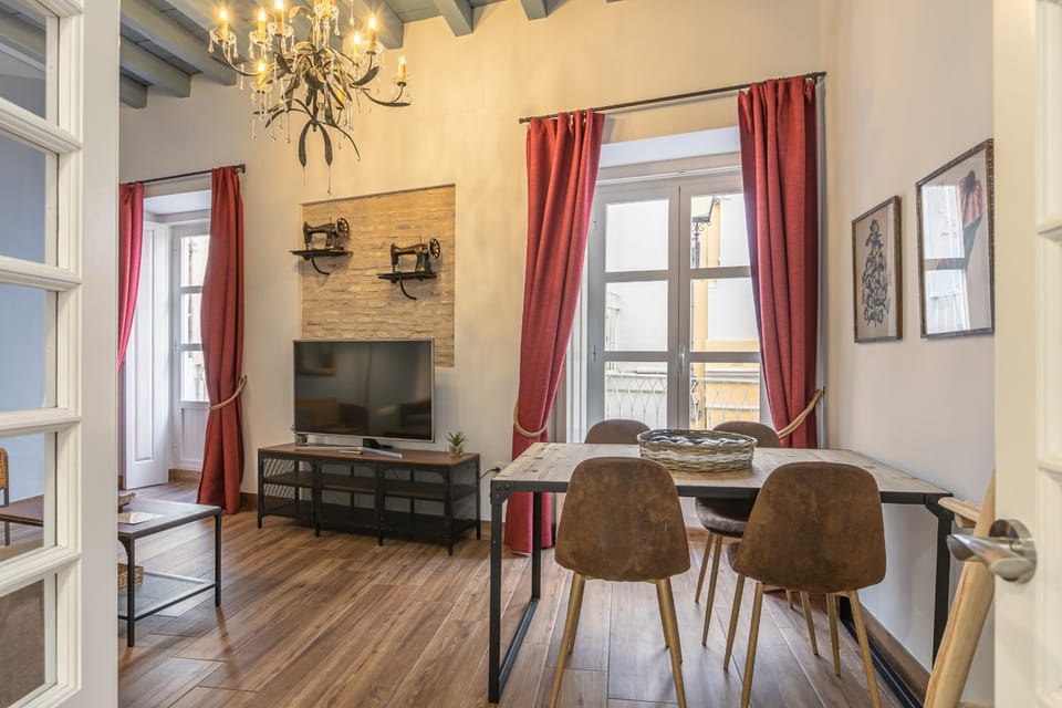 Communal lounge/ TV room, Living room
