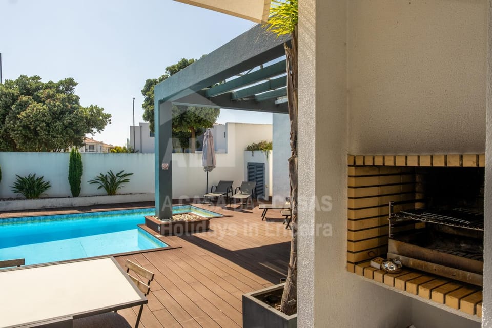 Aqua Villa by AcasaDasCasas Villa in Ericeira