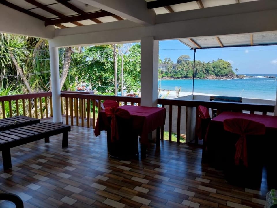 Kiralawella Beach Inn Bed and Breakfast in Southern Province