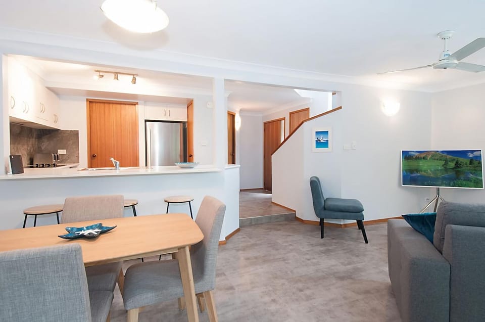 Calinda Sol 7 - 9 Massinger Street House in Byron Bay