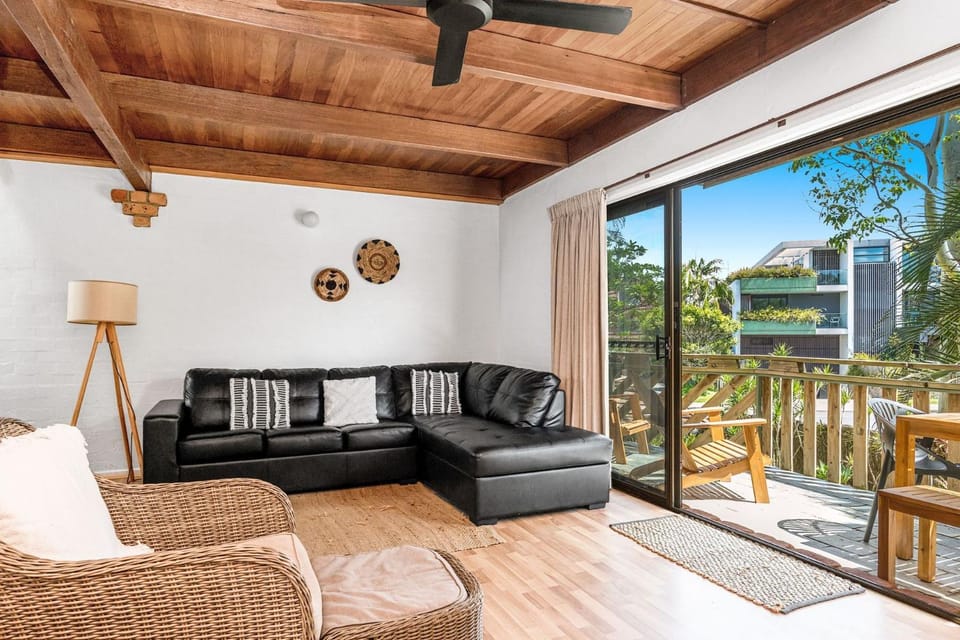 Palm View Loft - Gilmore Court 4 - 34 Lawson Street Apartment in Byron Bay