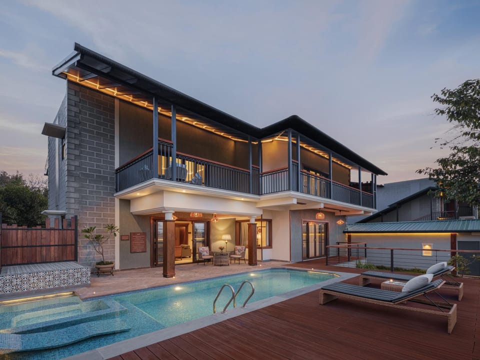 Property building, Pool view, Swimming pool