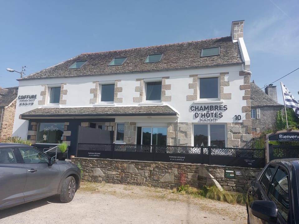 Chambres d'Hôtes vue mer entre Plestin les Grèves et locquirec Bed and Breakfast in Locquirec