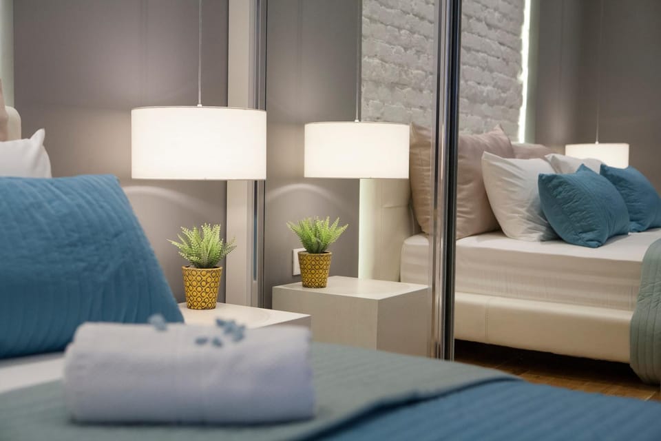 Supreme Palace Cube Apartment in Belgrade