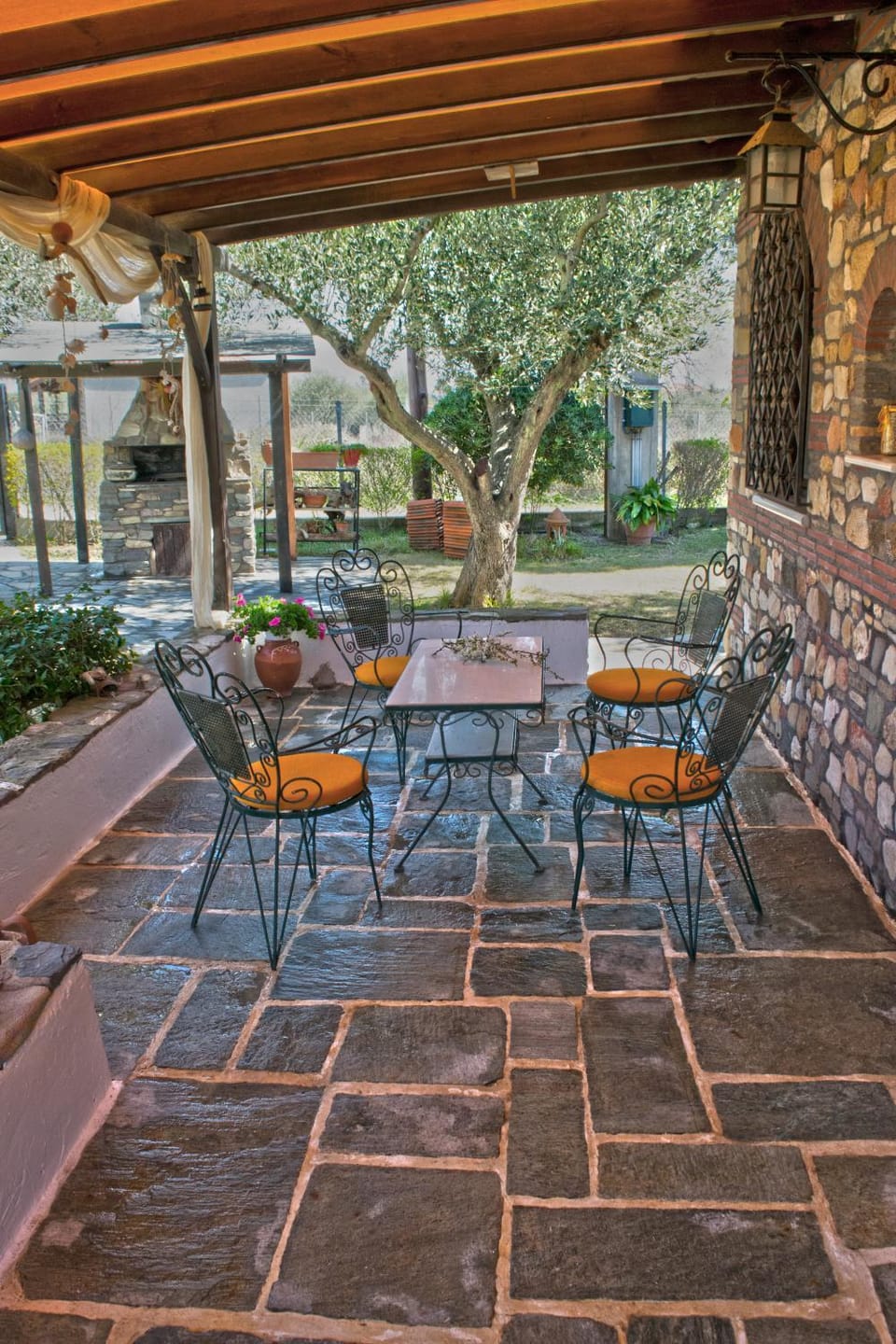 Property building, Balcony/Terrace