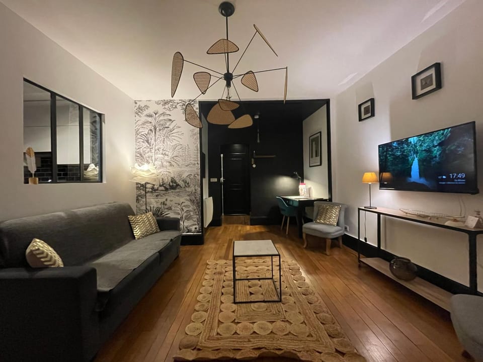 TV and multimedia, Living room, Seating area