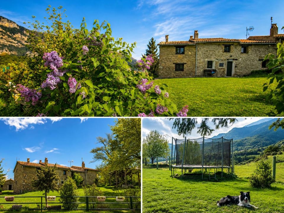 Complex Rural Can Caubet Farm Stay in Berguedà