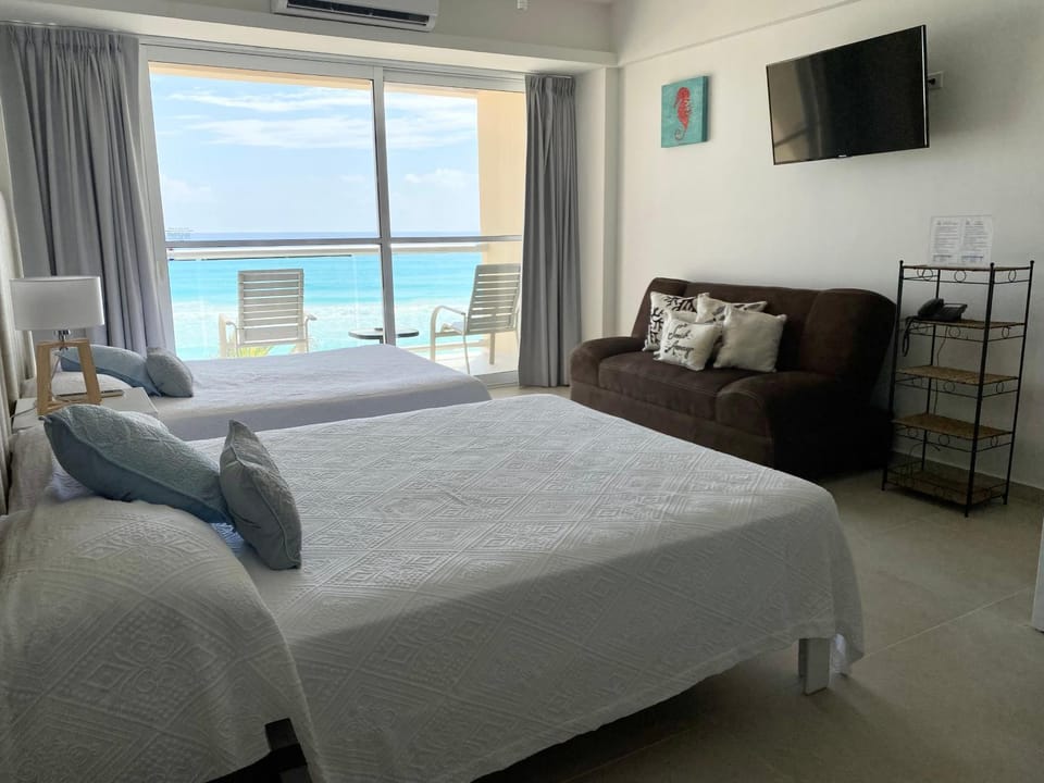 Salvia - Beachfront Studio Apartment in Cancun