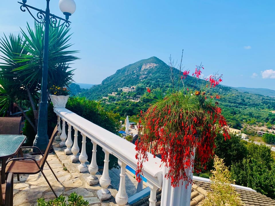 Balcony/Terrace, Mountain view, Sea view