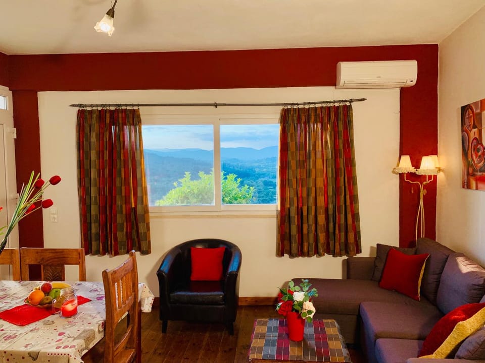 Seating area, Mountain view