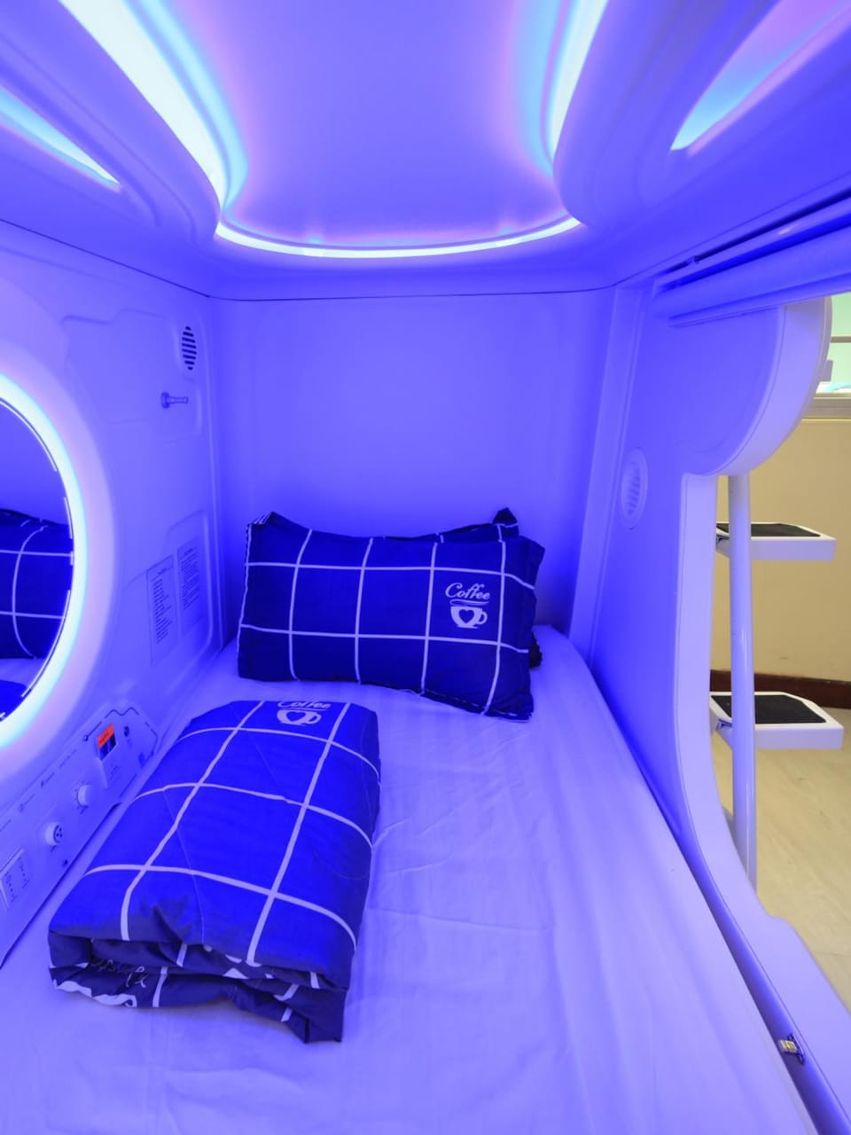 bunk bed