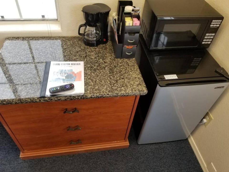 Coffee/tea facilities, Kitchen or kitchenette, toaster