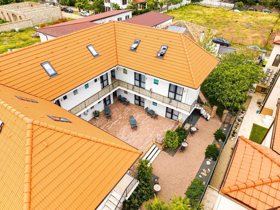 Property building, Garden view