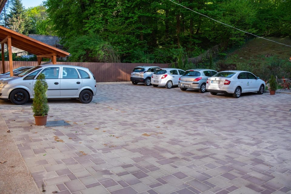 Ambrózia Szálláshely és Étterem Bed and Breakfast in Slovakia