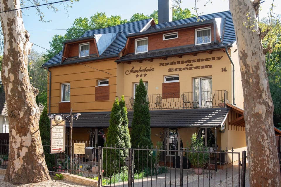 Ambrózia Szálláshely és Étterem Bed and Breakfast in Slovakia