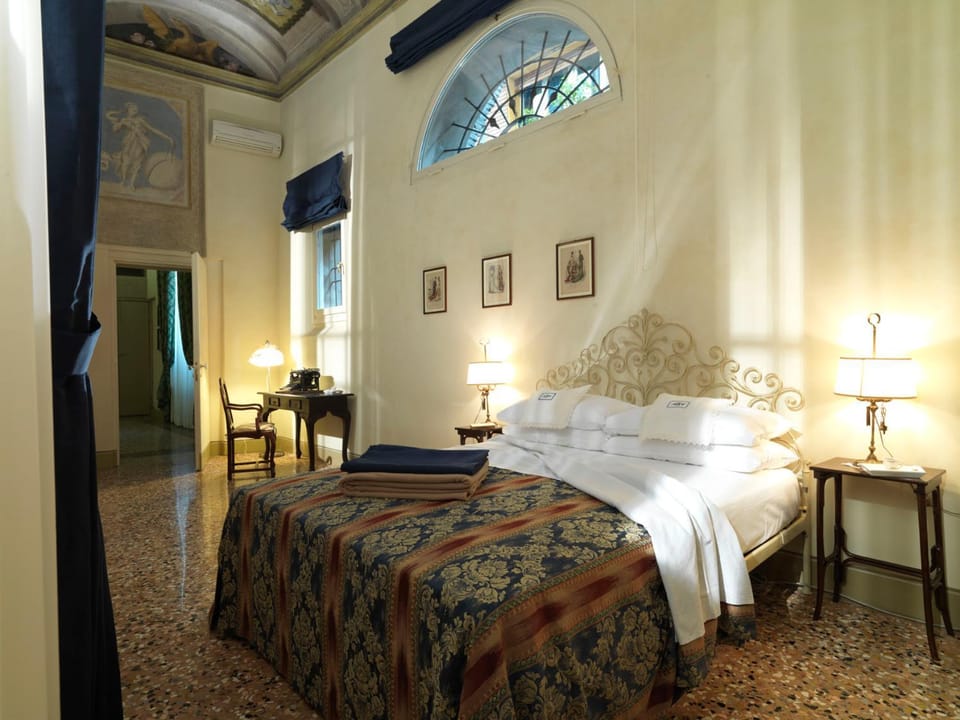 Antica Casa Zucchini B&B Bed and Breakfast in Bologna