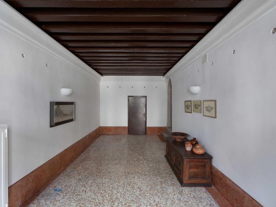 Cà dei fioi piano nobile in palazzo del 1500 Apartment in Venice