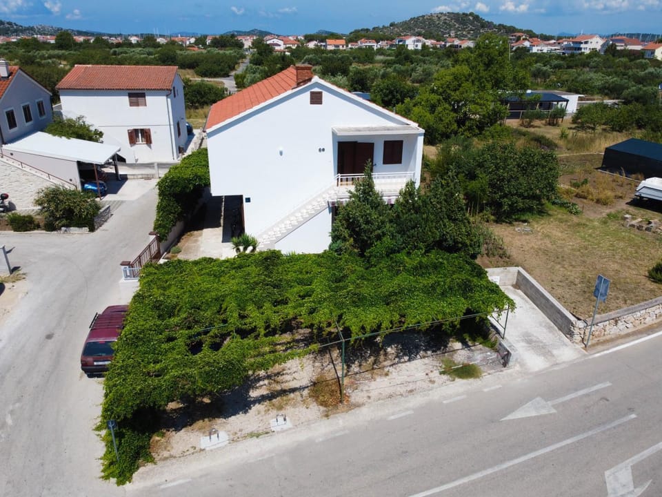 Neighbourhood, Bird's eye view, City view, Street view