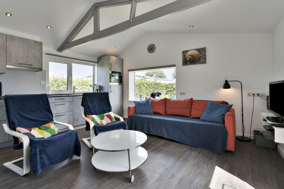 Living room, Evening entertainment