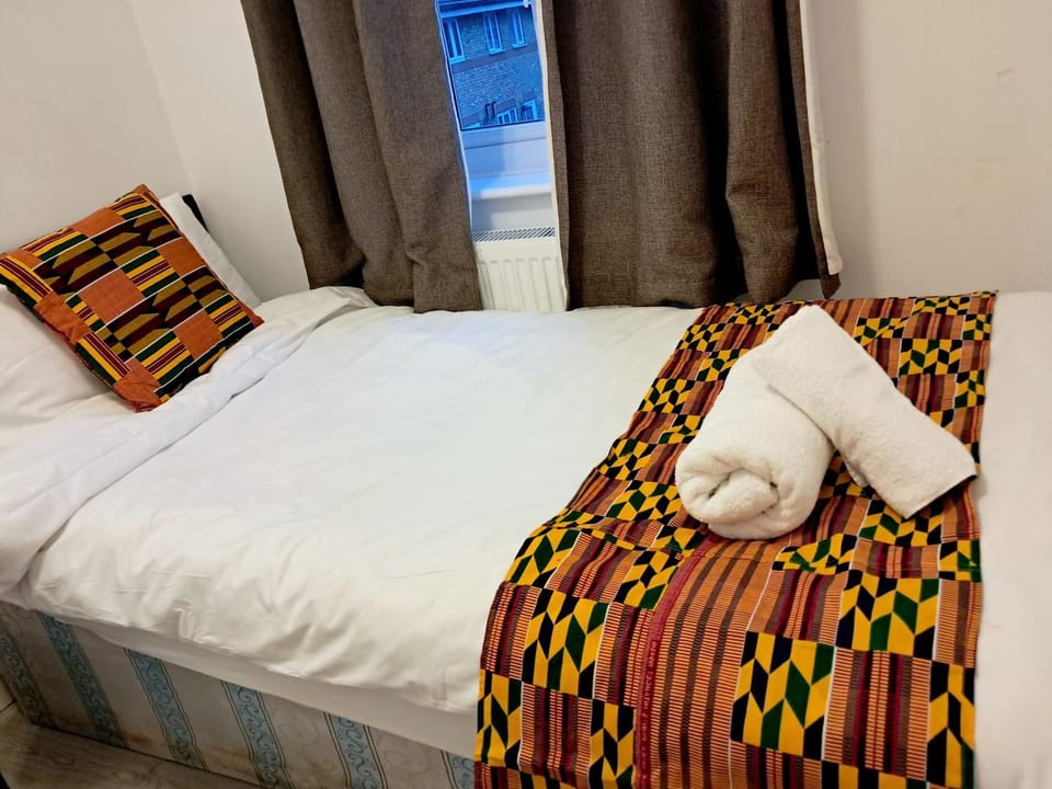 London ExCel 3Bed House Sleeps 6 - Car park for 2 House in London