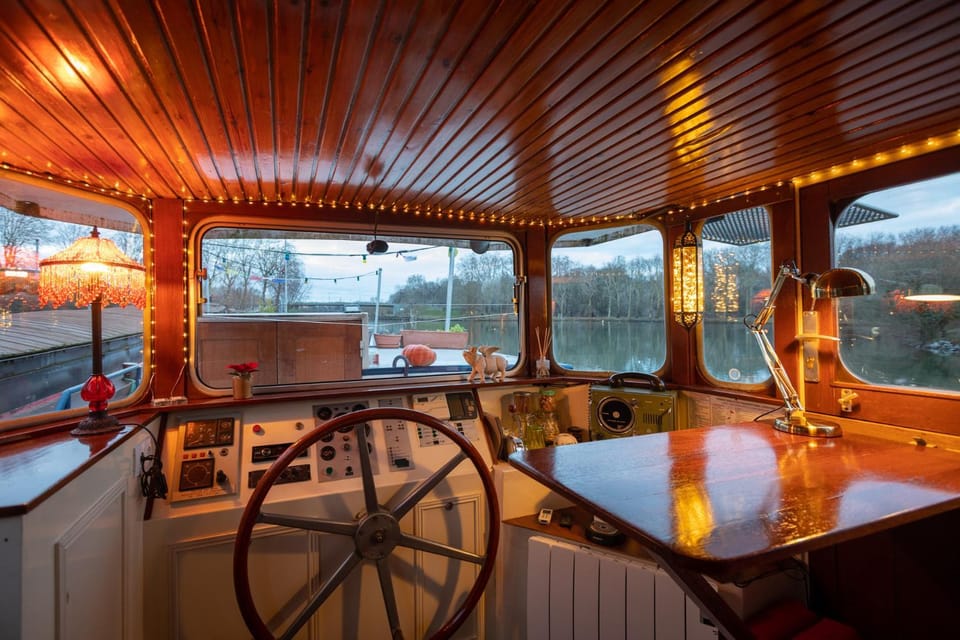 Fishing, Canoeing, Hiking, Cycling, Sports