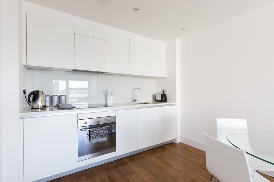 Coffee/tea facilities, Communal kitchen
