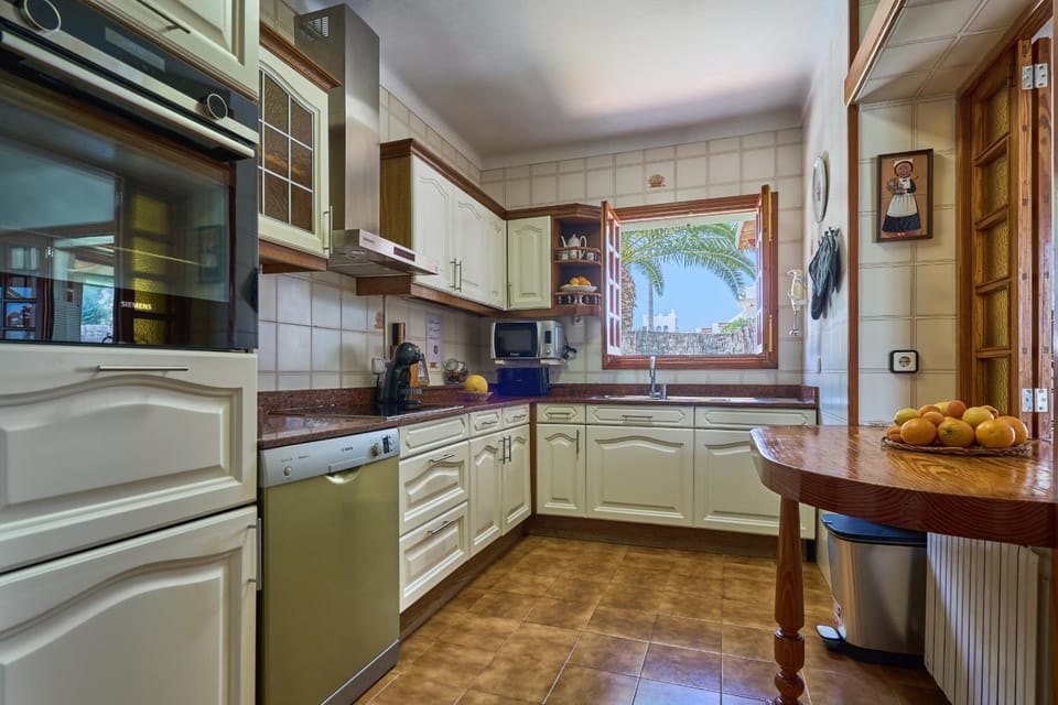 Villa Retorn House in Migjorn
