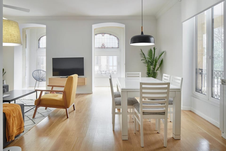 Living room, Dining area