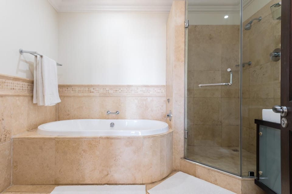 Shower, Bathroom, Bath, towels