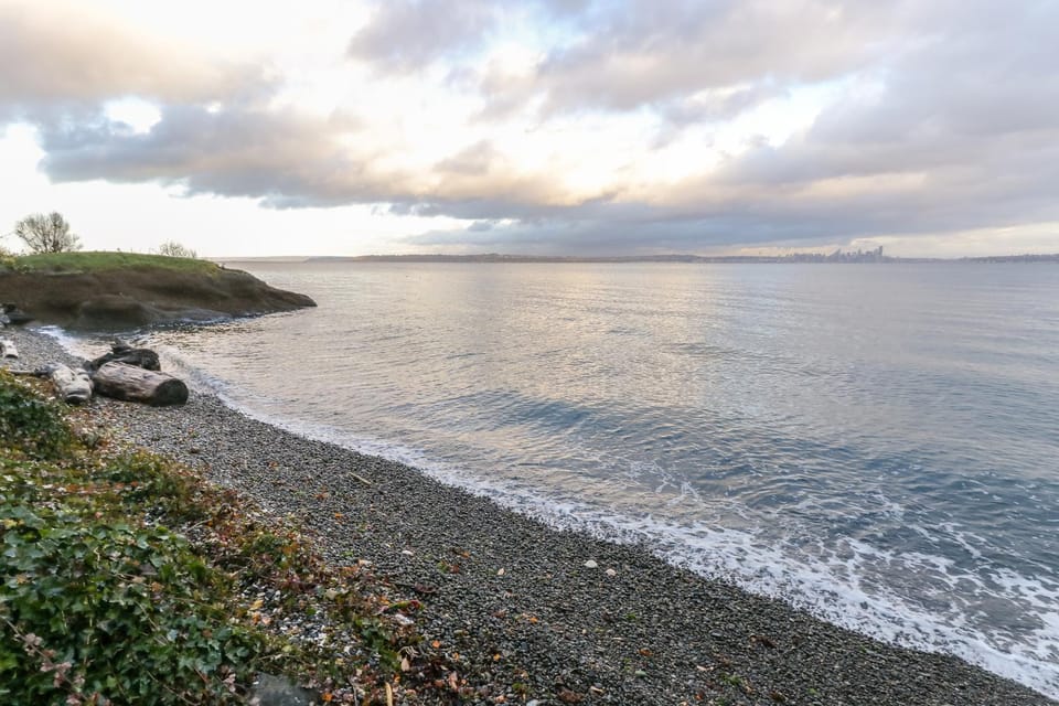 Rockaway Beach View House in Bainbridge Island