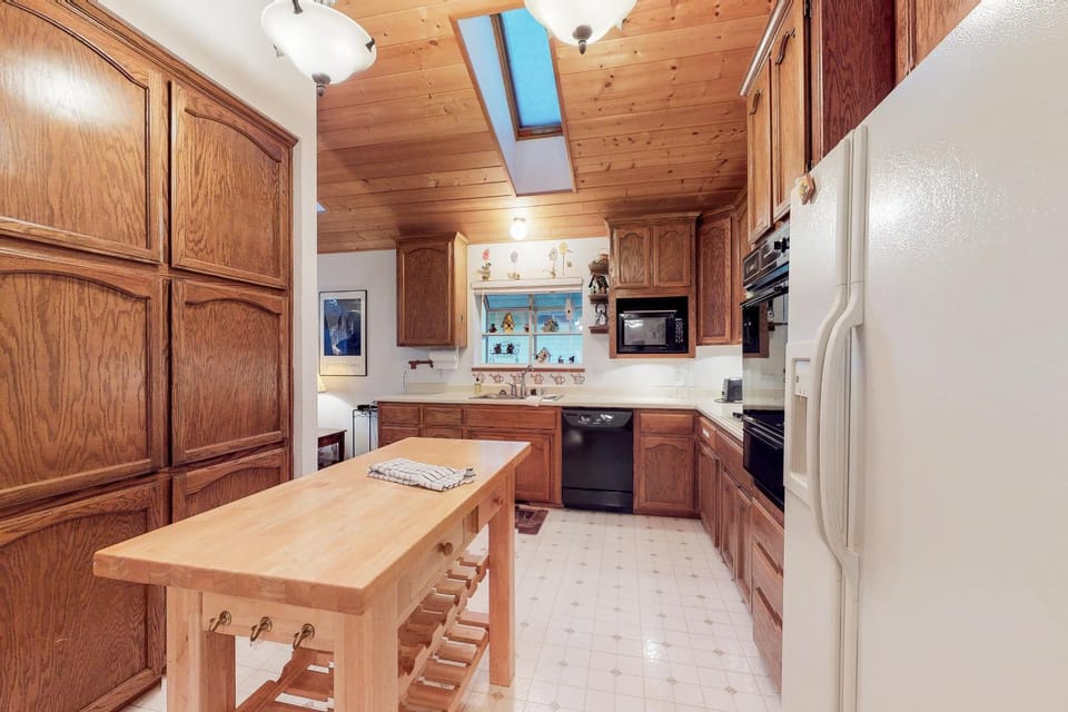 Escape to Yosemite House in Groveland