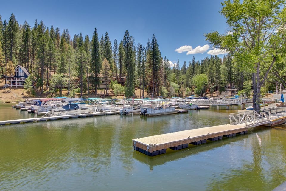 Escape to Yosemite House in Groveland