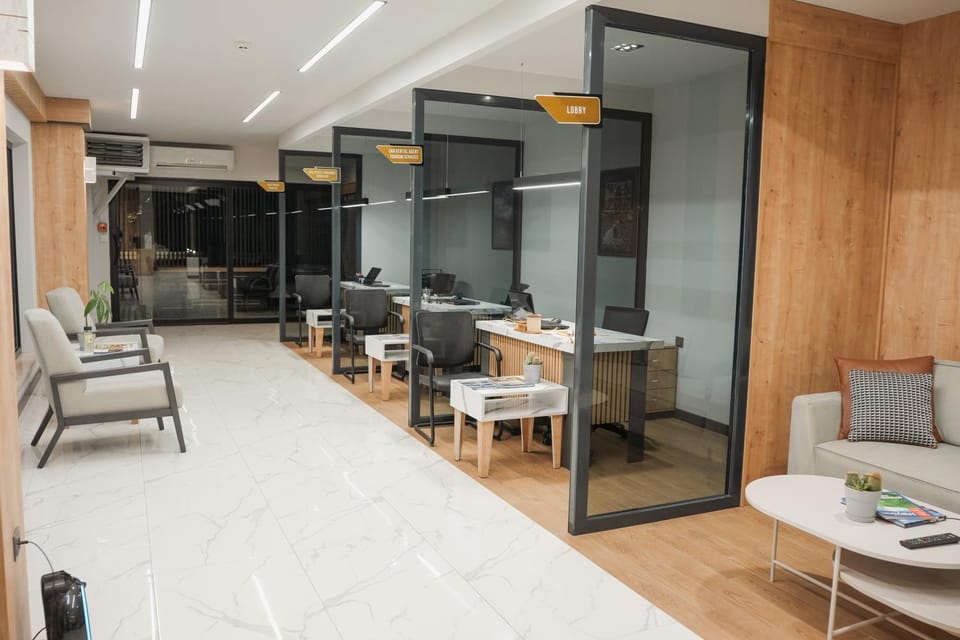 Lobby or reception, Internal: Not applicable to any particular room