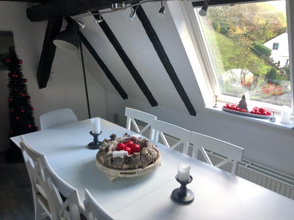 Schöne Ferienwohnung Altes Gebälk Fachwerkhaus Apartment in Rhein-Hunsrück-Kreis