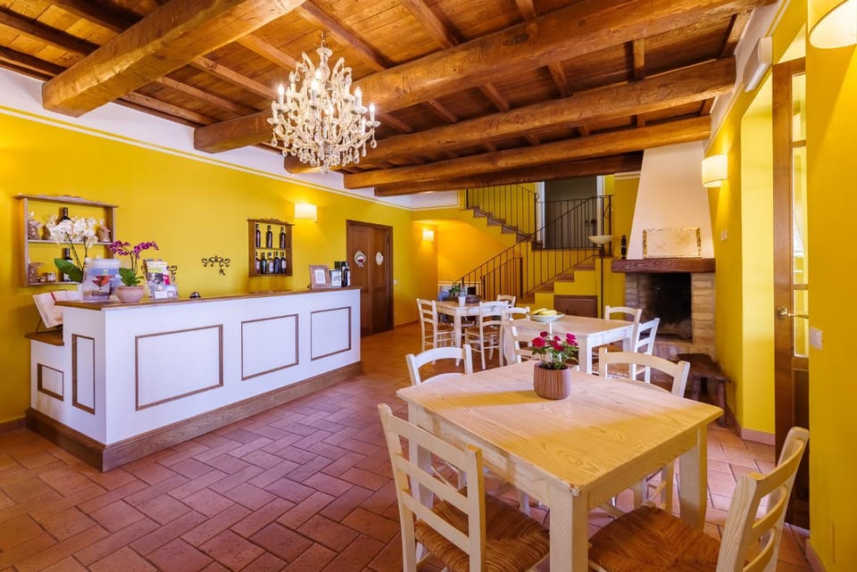 Lobby or reception, Internal: Not applicable to any particular room