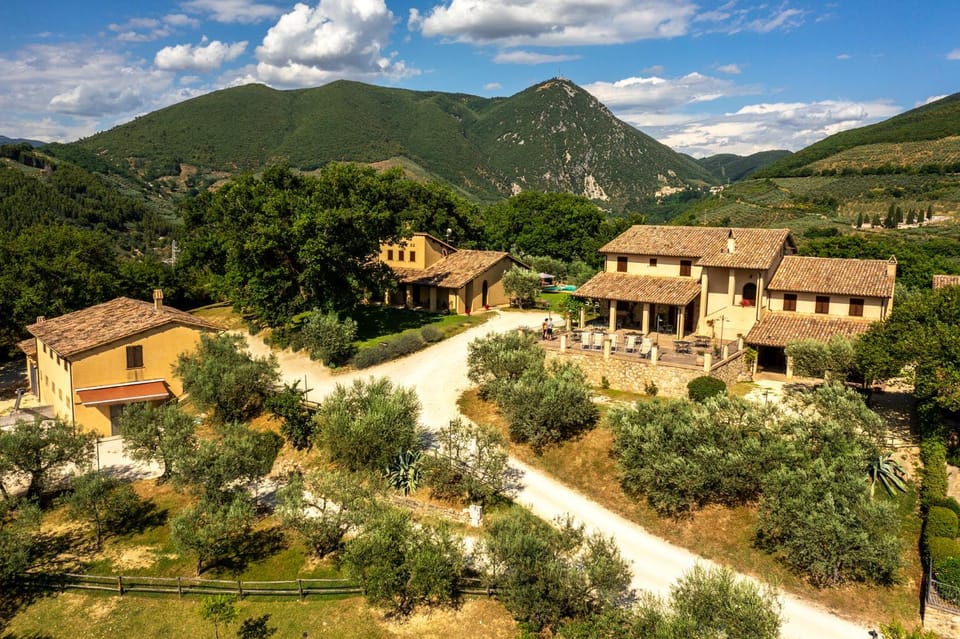 Neighbourhood, Natural landscape, Bird's eye view, Hiking, Mountain view