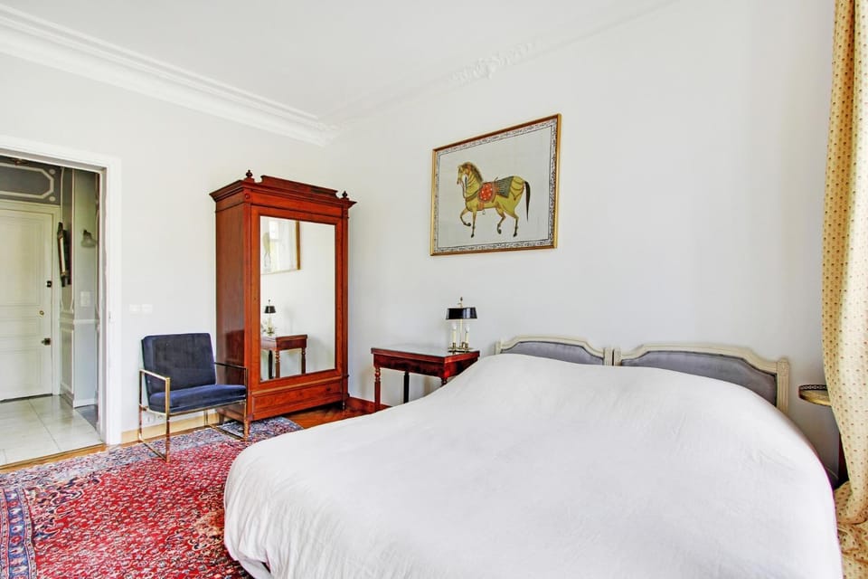 Suite junior avec balcon et vue sur Arc de Triomphe Bed and Breakfast in Paris