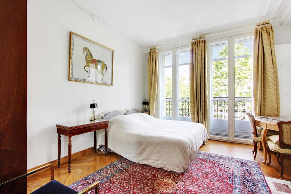 Suite junior avec balcon et vue sur Arc de Triomphe Bed and Breakfast in Paris