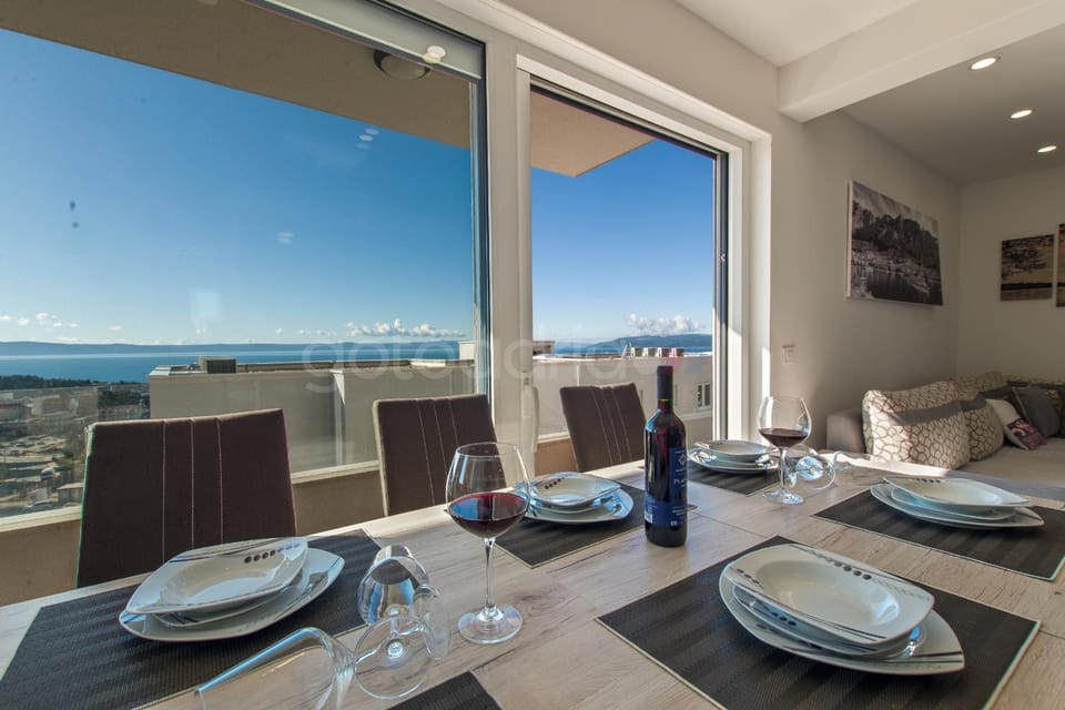 View (from property/room), Dining area